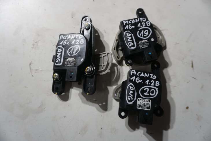 Kia Picanto 2016r Silniczek Nagrzewnicy 971252g000 ; 9712407400