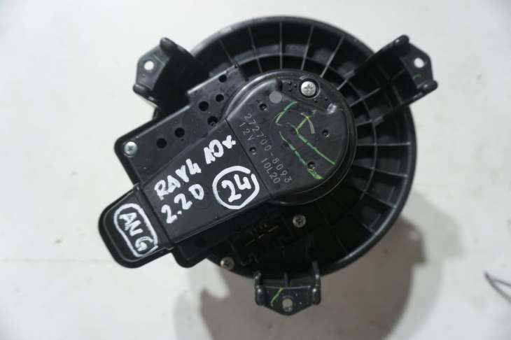 Toyota Rav III 2009r Wentylator Dmuchawy Nagrzewnicy 8710342081