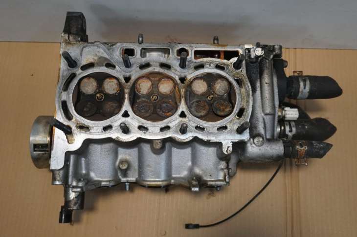 Toyota Yaris II 1.0benzyna 1kr-Fe 1kr-Y52 Głowica 111010q010 - obrazek 5