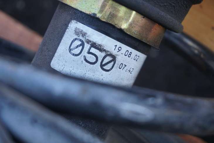 Toyota Corolla E12 Amortyzatory Przednie Sprężyna - obrazek 5