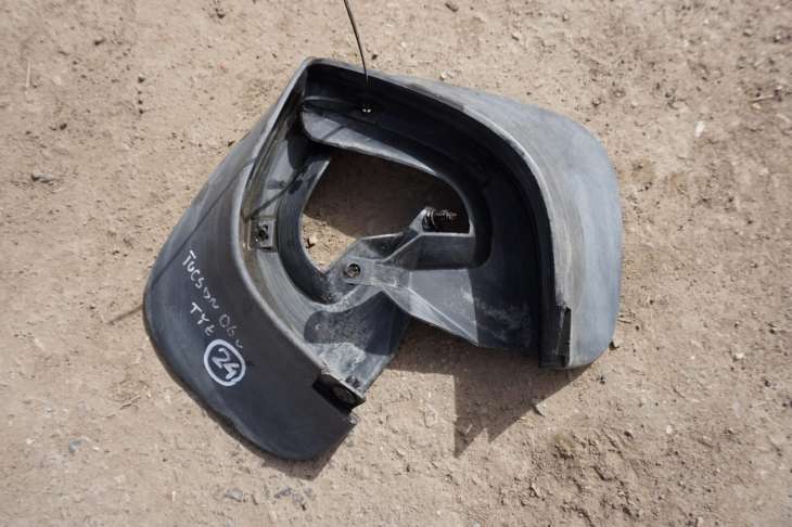 Hyundai Tucson I Chlapacze Tylne 86842-2e010