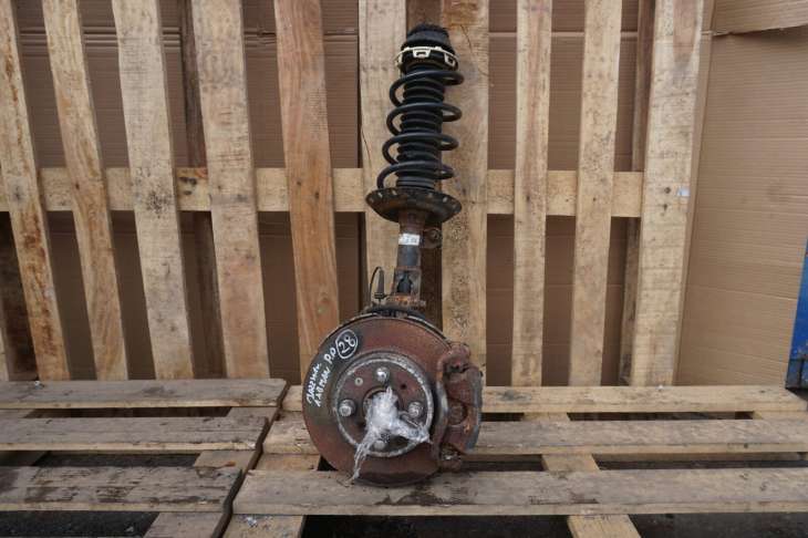 Honda Jazz III Mcpherson Prawy Przedni Zwrotnica Amortyzator 51610-Tf0-G420-M1 Tf0-00-Fr