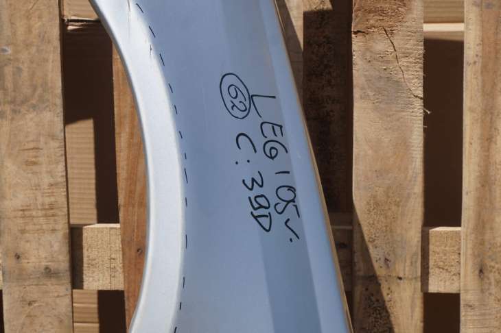 Subaru Legacy IV Błotnik Lewy Przedni 39d Srebrny 2004-2006rok - obrazek 2