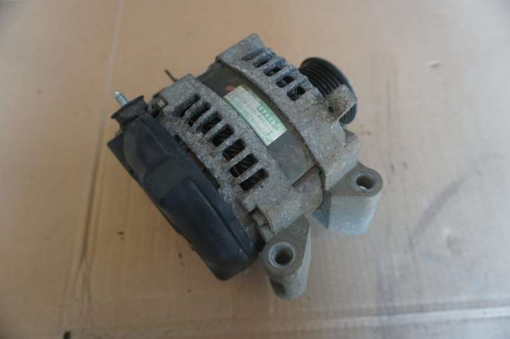 Toyota Verso Alternator 27060-0g011 2.0diesel 2011rok - obrazek 2