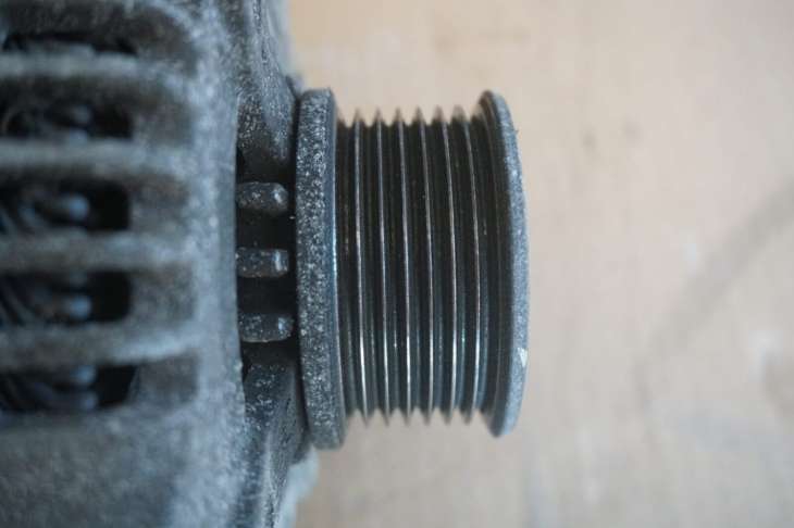 Toyota Verso Alternator 27060-0g011 2.0diesel 2011rok - obrazek 4