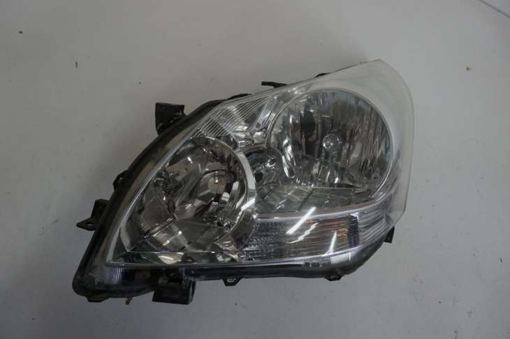 Toyota Verso Lampa Lewa Przednia 81150-0f110 ; 811700F110
