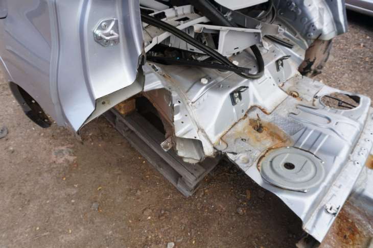 Subaru Forester IV Sj Klapa Bagażnika G1u Szyba Pas Tylny Zderzak 2014r 60809sg0509p ; 63019sg011 ; 57704sg010 - obrazek 3