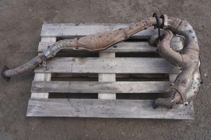 Subaru Forester II Sg Kolektor Tłumik Fcsa8 Rcsa5 44620aa540 ; 44620aa580 2.0b Ej204 2007r
