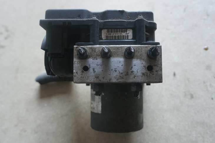 Honda Jazz III Pompa Hamulcowa Sterownik Abs 57110-Tf3-G220-M2 - obrazek 2