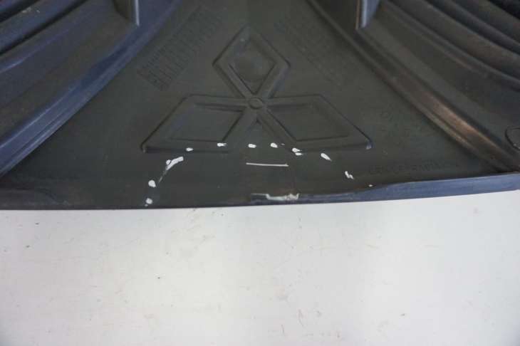 Mitsubishi Outlander II Grill Atrapa 7450a037zz 7450a038 Kolor: T65 Nr.319 - obrazek 6