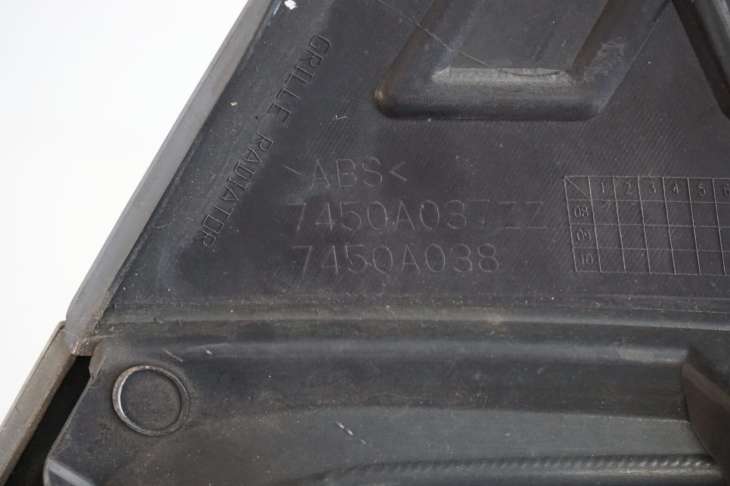 Mitsubishi Outlander II Grill Atrapa 7450a037zz 7450a038 Kolor: T65 Nr.319 - obrazek 7