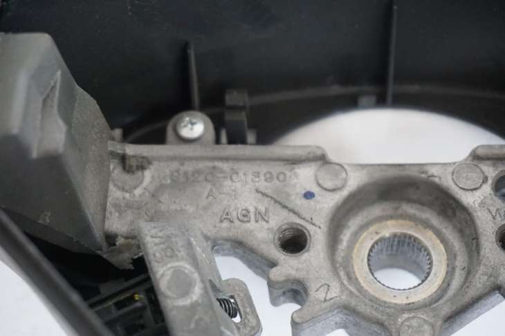 Subaru Forester Sg II Kierownica Skora Gs120-01390 Nr.332 - obrazek 5