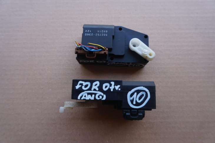 Subaru Forester Sg Silniczek Nagrzewnicy 502752-2360 502752-2350