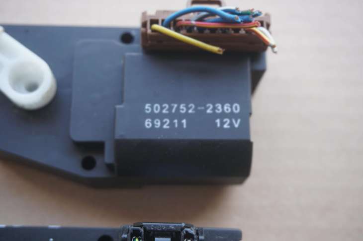 Subaru Forester Sg Silniczek Nagrzewnicy 502752-2360 502752-2350 - obrazek 2