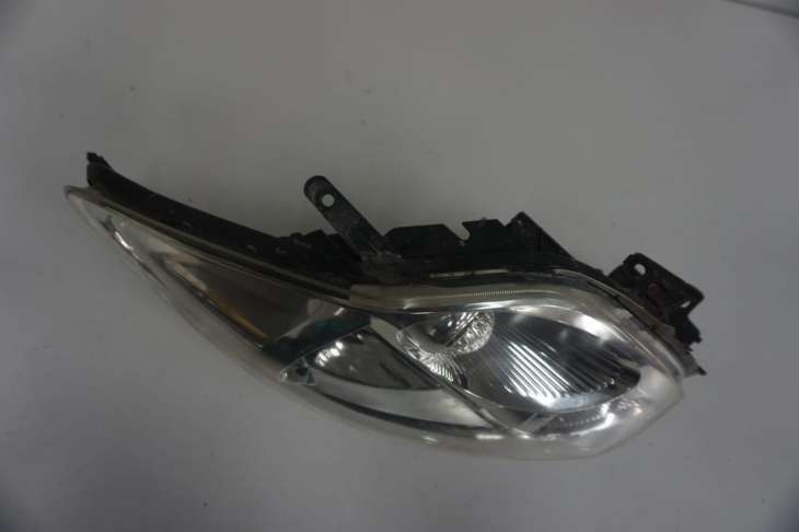 Toyota Auris E15 Lampa Przednia Prawa 81110-02480 Uk - obrazek 2