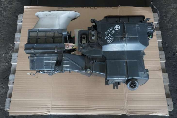 Honda Stream I Nagrzewnica Wentylator 2001rok Europa