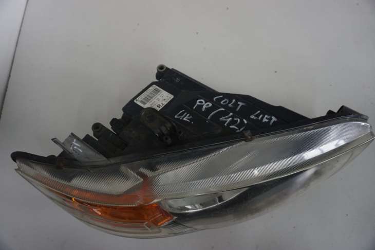 Mitsubishi Colt VI Lift Lampa Przednia Prawa 8301b182 - obrazek 3