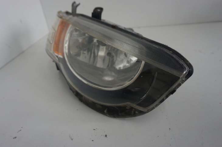 Mitsubishi Colt VI Lift Lampa Przednia Prawa 8301b182 - obrazek 5