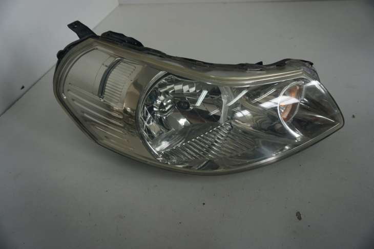 Suzuki Sx4 Lampa Przednia Prawa Nr.41