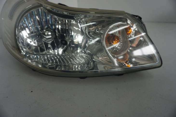 Suzuki Sx4 Lampa Przednia Prawa Nr.41 - obrazek 2