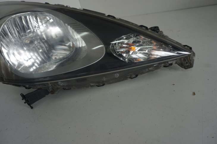Honda Jazz III Lampa Przednia Prawa Nr.17 - obrazek 2