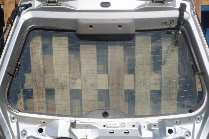 Subaru Impreza Gg Kombi Szyba Tylna 2001-2007rok - obrazek 4