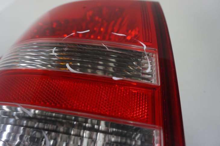KIA CEED I SW KOMBI LAMPA LEWA TYLNA TYL NR.77 ANGIELSKA - obrazek 2
