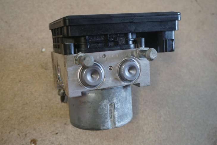 SUBARU LEVORG POMPA HAMULCOWA ABS 27536VA072 06.2109-8266.3
