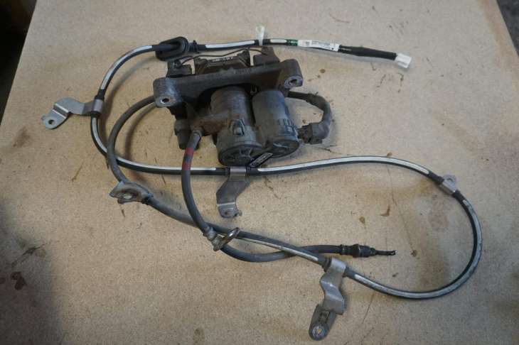 SUBARU LEVORG ZACISK TYLNY LEWY LINKA HAMULCOWA 26620AL030 26018VA010 - obrazek 2