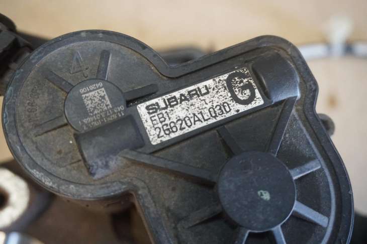 SUBARU LEVORG ZACISK TYLNY LEWY LINKA HAMULCOWA 26620AL030 26018VA010 - obrazek 5