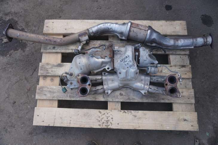 SUBARU LEVORG KOLEKTOR WYDECHOWY KATALIZATOR FCA76/SK TURBOSPRĘŻARKA 14411AA930