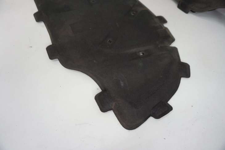 AUDI A3 8P LIFT WYGLUSZENIE WYCISZENIE MASKI PODBITKA 8P0863825L NR. - obrazek 2