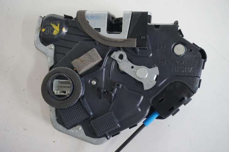 TOYOTA AVENSIS T27 III ZAMEK DRZWI PRAWY PRZOD UK 10PIN 3K0705 NR.19 - obrazek 3