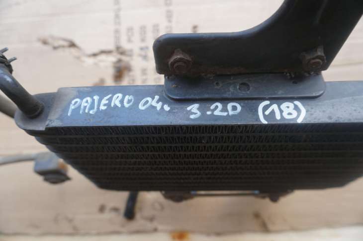 MITSUBISHI PAJERO III CHŁODNICA OLEJU MR453638 - obrazek 3