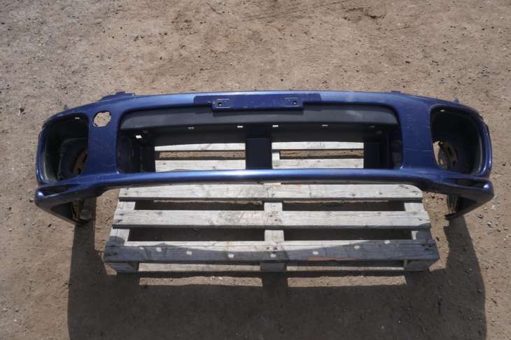 SUBARU IMPREZA ZDERZAK PRZEDNI 2002rok 95H
