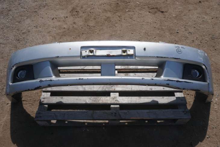 SUBARU LEGACY III ZDERZAK PRZEDNI 2002rok