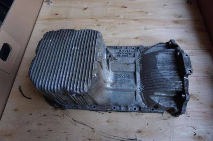 HYUNDAI TUCSON I MISKA OLEJOWA 21521-23603 2.0BENZYNA