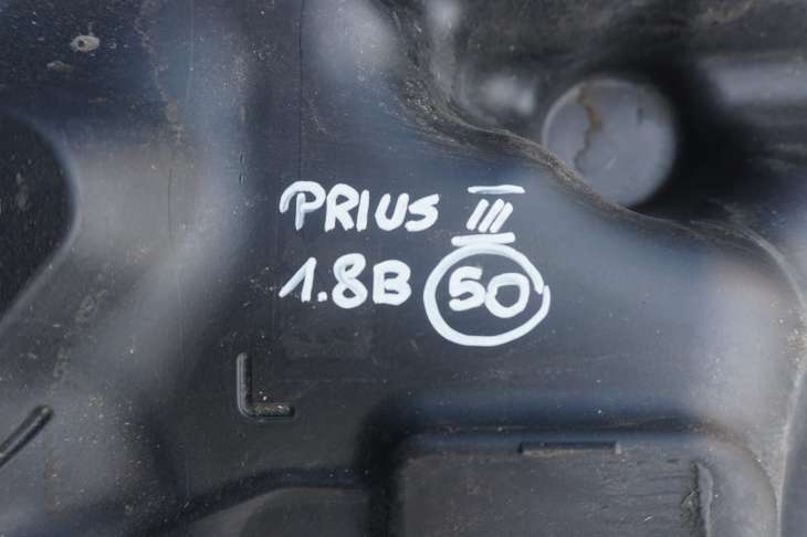 TOYOTA PRIUS III XW30 2009-2015R 1.8B HYBRYDA ZBIORNIK PALIWA 77111-0BJ00 ; 7700147120 - obrazek 2