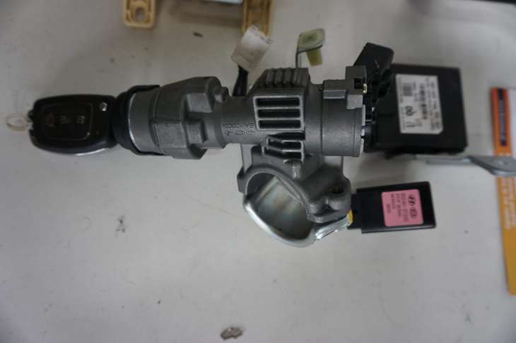 HYUNDAI I10 STEROWNIK SILNIKA 39100-03830 - obrazek 2
