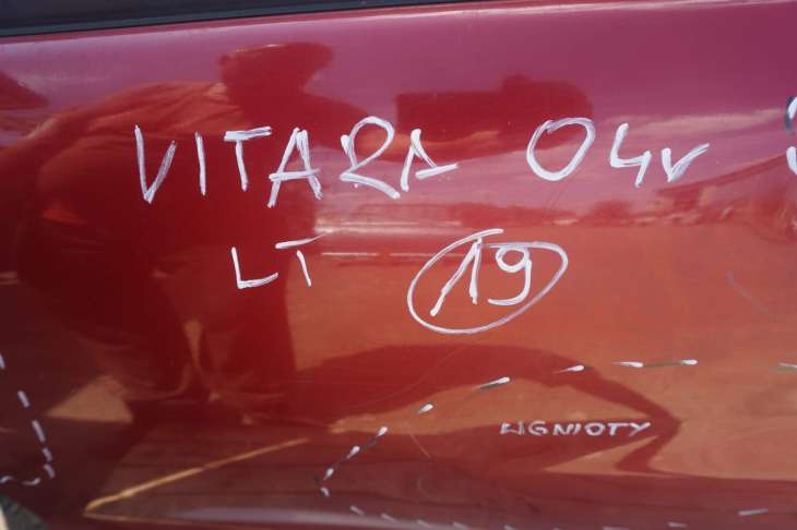 SUZUKI GRAND VITARA DRZWI LEWE TYLNE 2002rok - obrazek 2