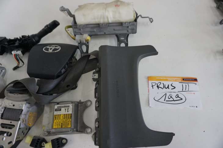 TOYOTA PRIUS III XW30 PODUSZKI POWIETRZNE AIRBAG 2010rok - obrazek 3