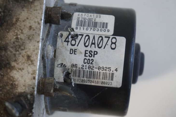 MITSUBISHI GRANDIS POMPA ABS STEROWNIK 4670A078 06.2102-0925.4 NR70 - obrazek 4