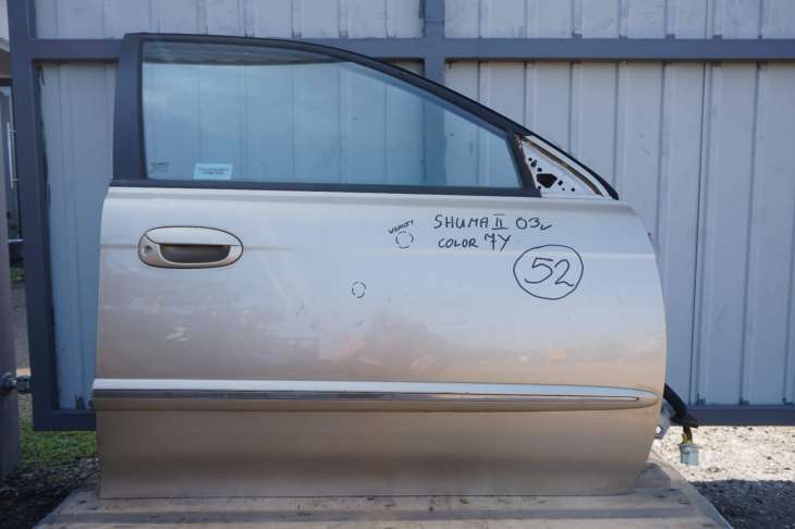KIA SHUMA DRZWI PRAWE PRZEDNIE 7Y 2001rok