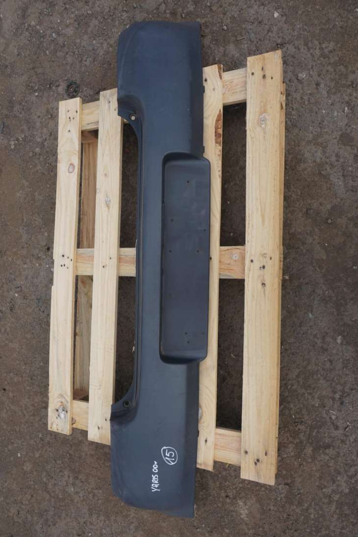 TOYOTA YARIS I ZDERZAK TYLNY 52159-52030