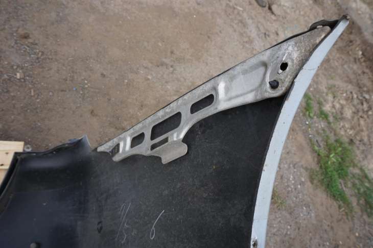 SUBARU LEGACY IV ZDERZAK TYLNY 57704AG070 SREBRNY - obrazek 9