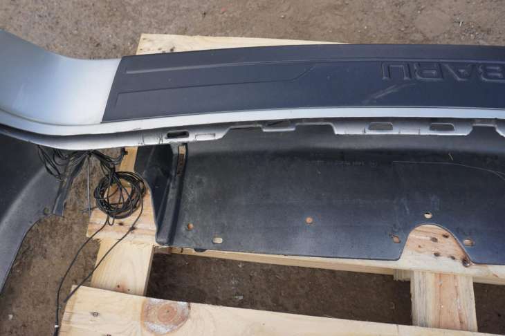 SUBARU LEGACY IV ZDERZAK TYLNY 57704AG070 SREBRNY - obrazek 12