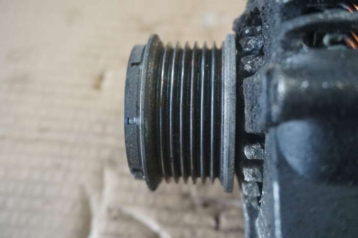 TOYOTA AURIS I E15 06-12rok 2.2 D-CAT DPF 2AD ALTENATOR nr.77 - obrazek 3