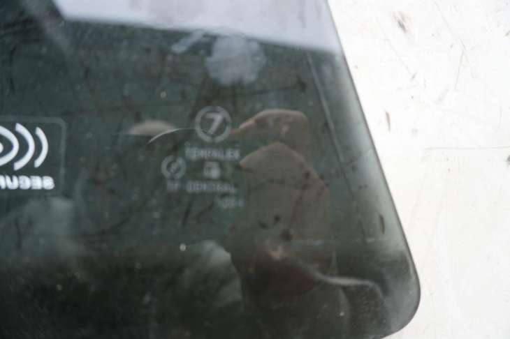 SUBARU LEGACY IV OUTBACK III 2004-2008R PRAWA TYLNA SZYBA DRZWI PRZYCIEMNIANA - obrazek 2