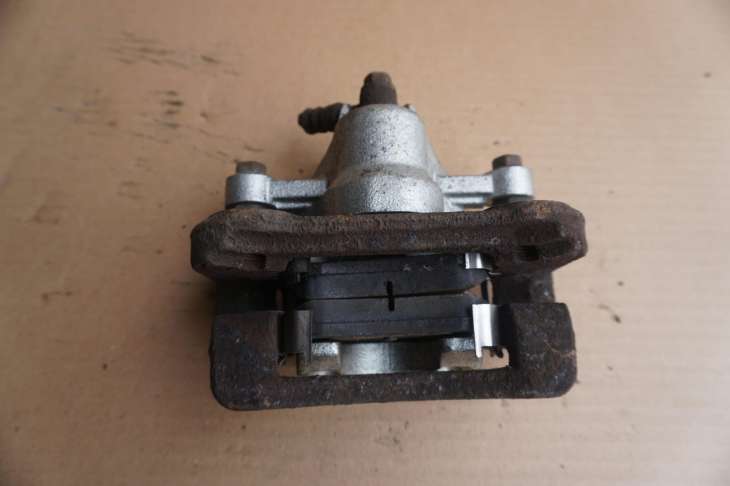 HYUNDAI i30 I 2007-2014r model IRS6D1615 TYLNY ZACISK PRAWY 582301H300 LEWY 582101H300 - obrazek 10