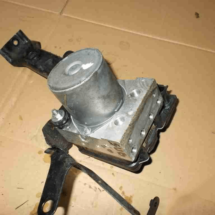 Subaru Forester Pompa Hamulcowa Abs 027536sc011